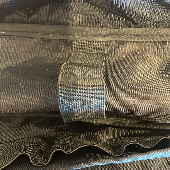 Cosmetic toiletry travel organizer double zipper compartments pockets hanger - Picture 9 of 11